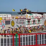 Central Sea-View Apartment In Blankenberge